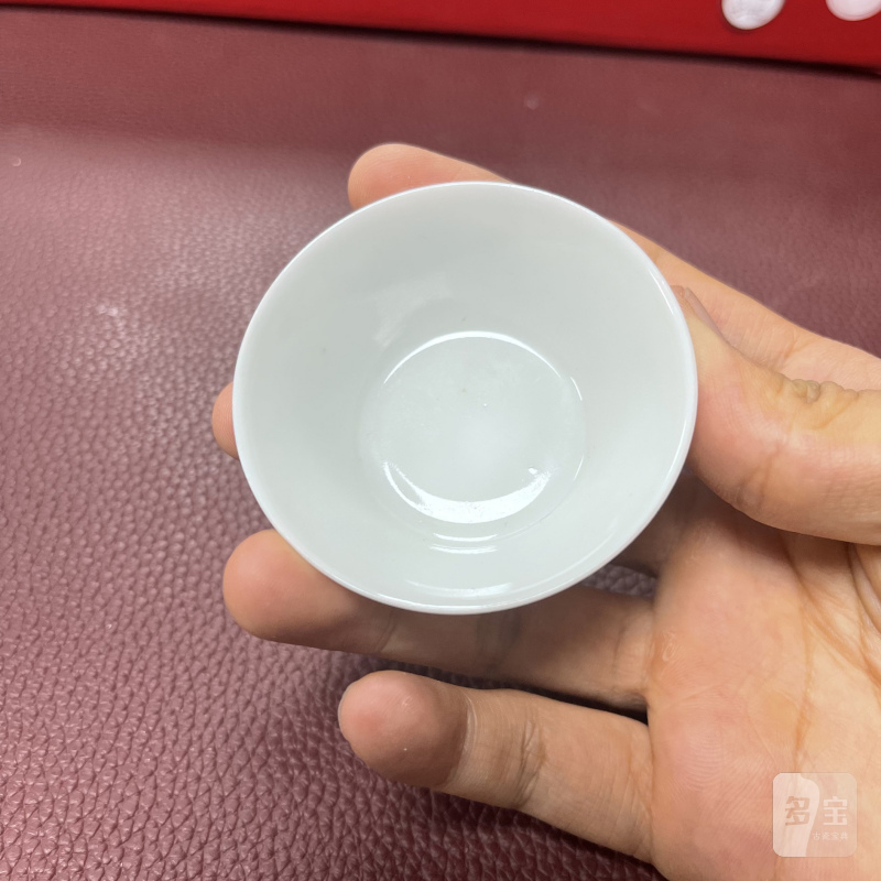 清雍正 墨彩描金博古图套杯一组 - 图35